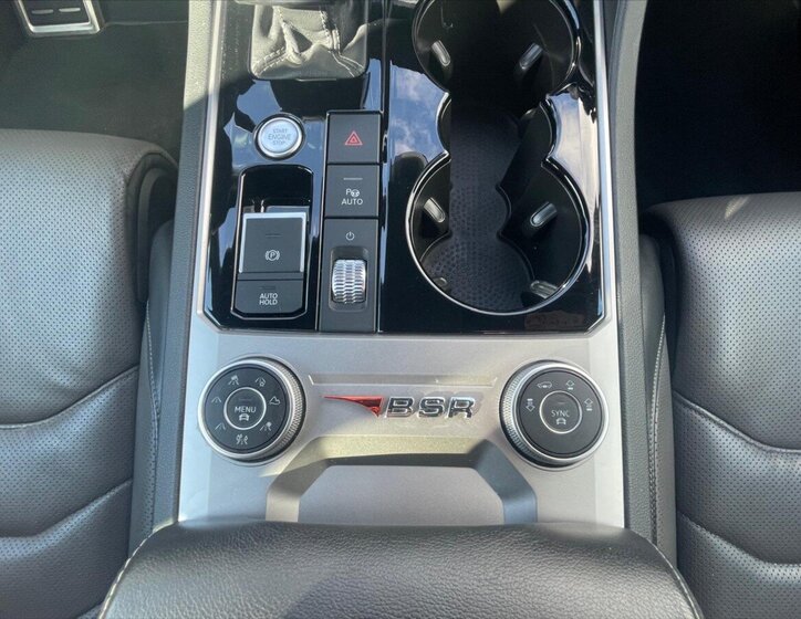 Volkswagen Touareg SUV 3,0 l 210 kw