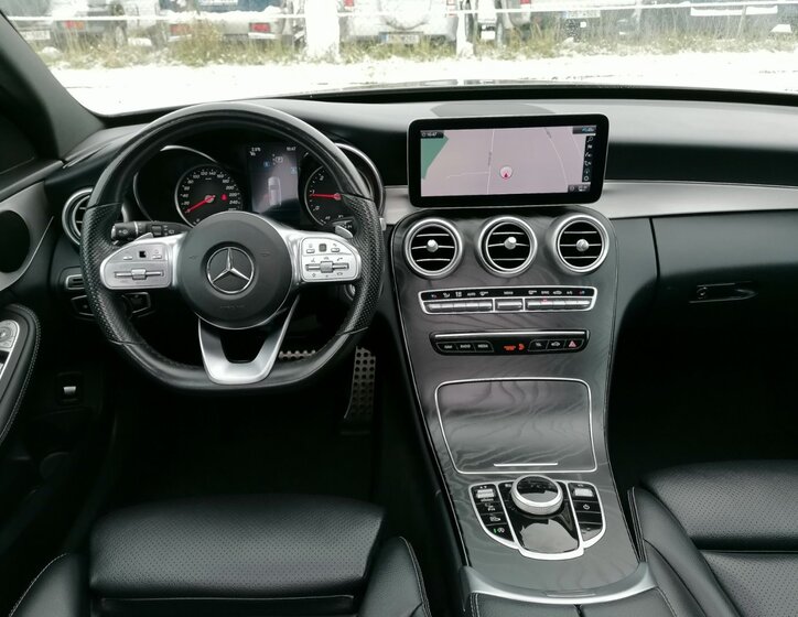 Mercedes-Benz Třídy C 9