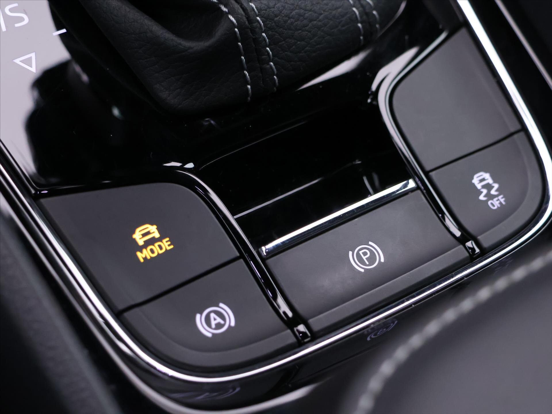 Škoda Karoq SUV 2,0 l 110 kw