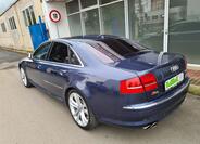 Audi S8 7