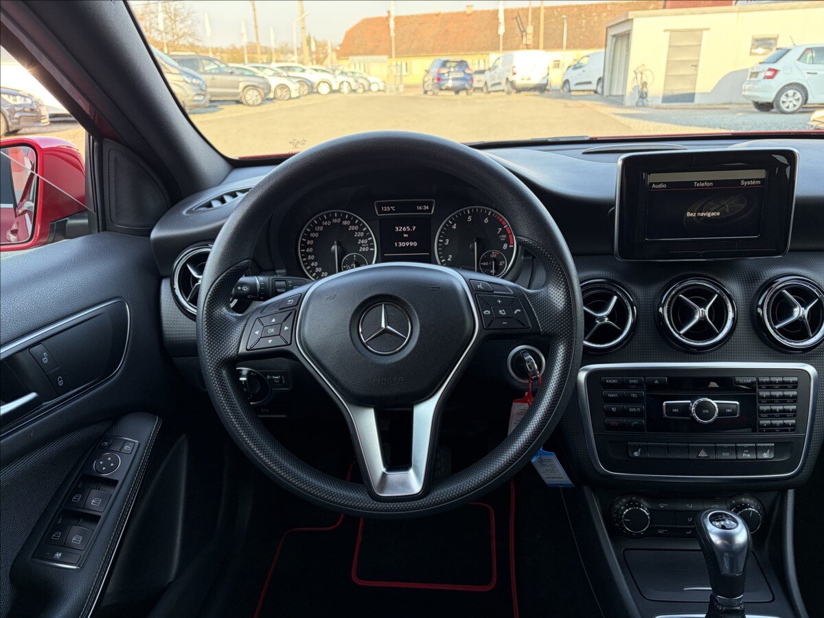Mercedes-Benz Třídy A Hatchback 1,6 l 90 kw