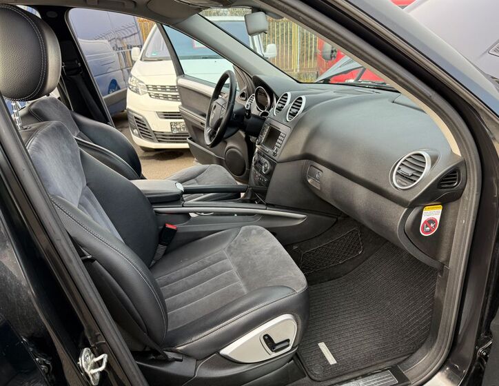 Mercedes-Benz Třídy M 9