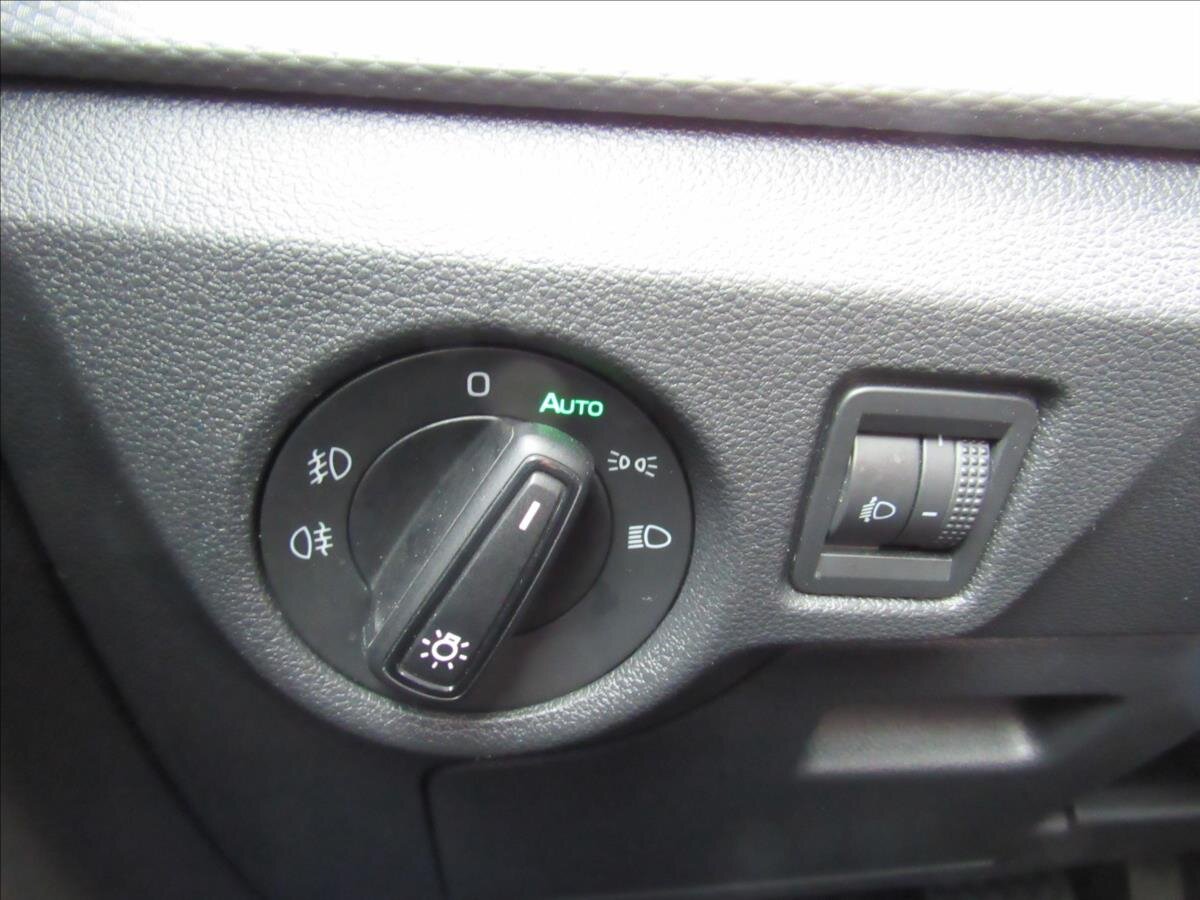 Škoda Scala Hatchback 1,6 l 85 kw