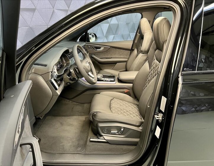 Audi SQ7 SUV / Terénní 4,0 l 373 kw