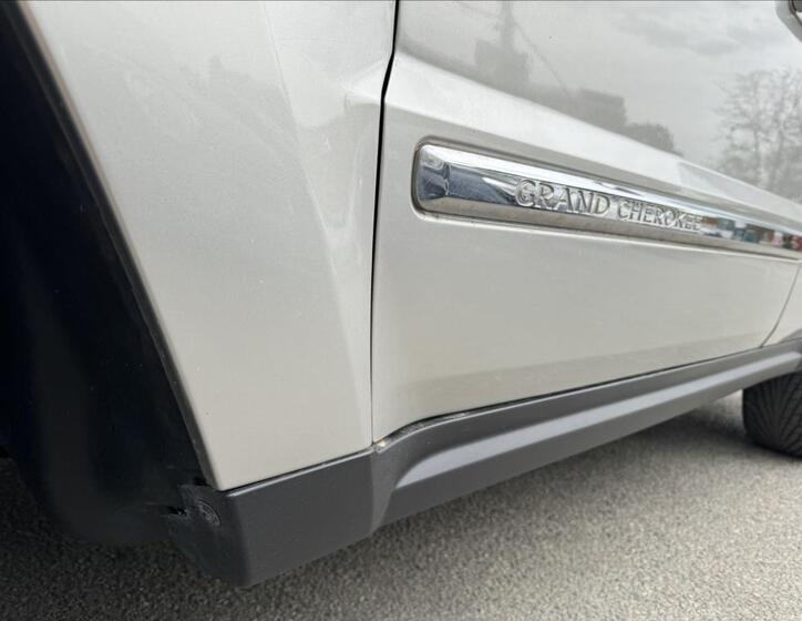 Jeep Grand Cherokee 18