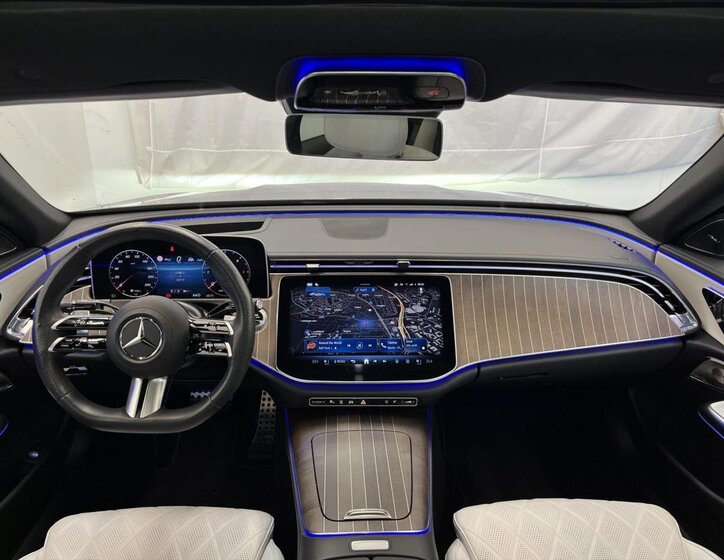 Mercedes-Benz Třídy E 13