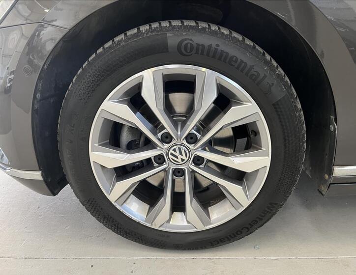 Volkswagen Passat 34