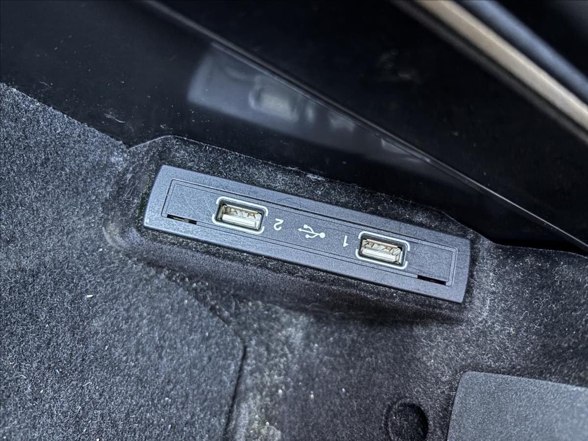 Mercedes-Benz Třídy E Kombi 2,1 l 125 kw