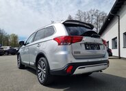 Mitsubishi Outlander SUV / Terénní 2,0 l 110 kw