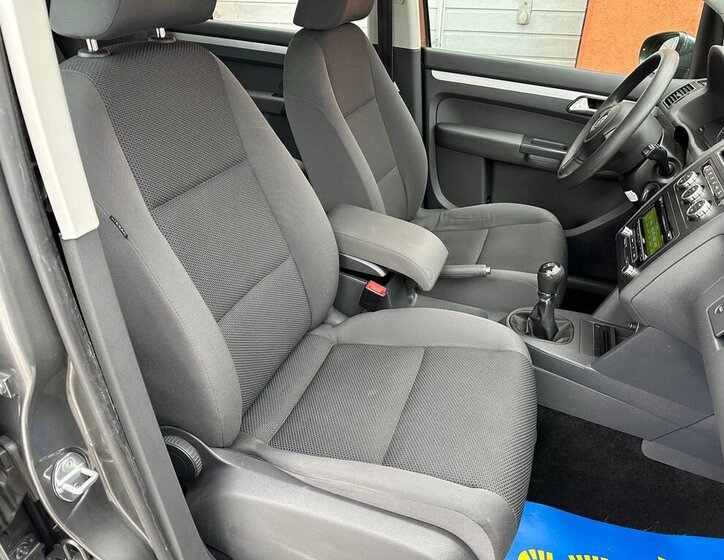 Volkswagen Touran MPV 1,6 l 77 kw