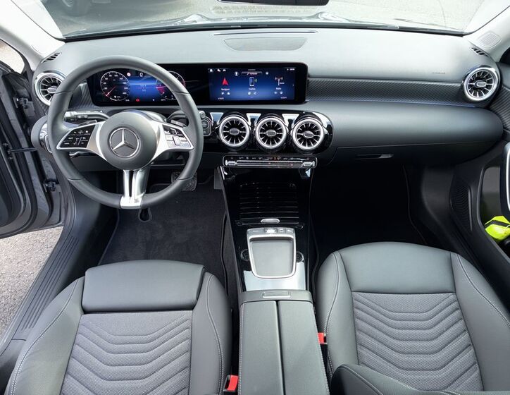 Mercedes-Benz Třídy A 16