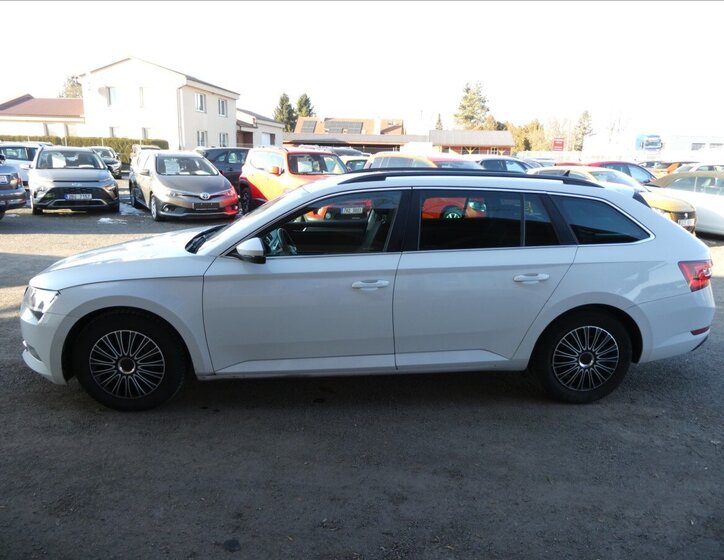 Škoda Superb Kombi 2,0 l 110 kw