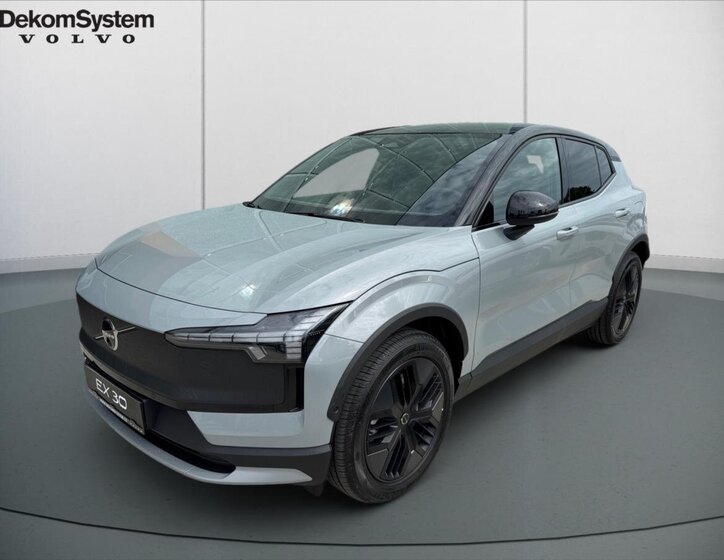 Volvo EX30 SUV / Terénní 0,0 315 kw