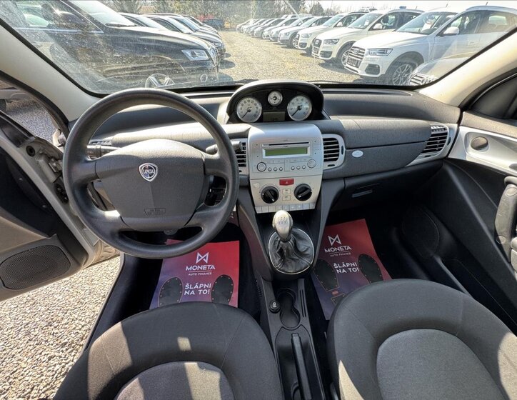 Lancia Y Hatchback 1,2 l 55 kw