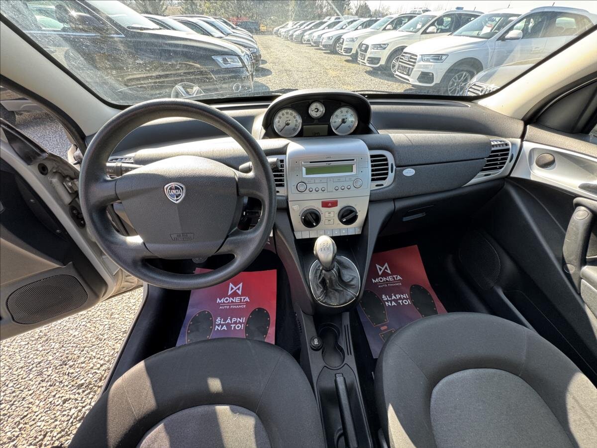 Lancia Y Hatchback 1,2 l 55 kw