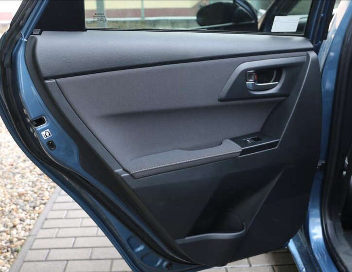 Toyota Auris Kombi 1,6 l 97 kw