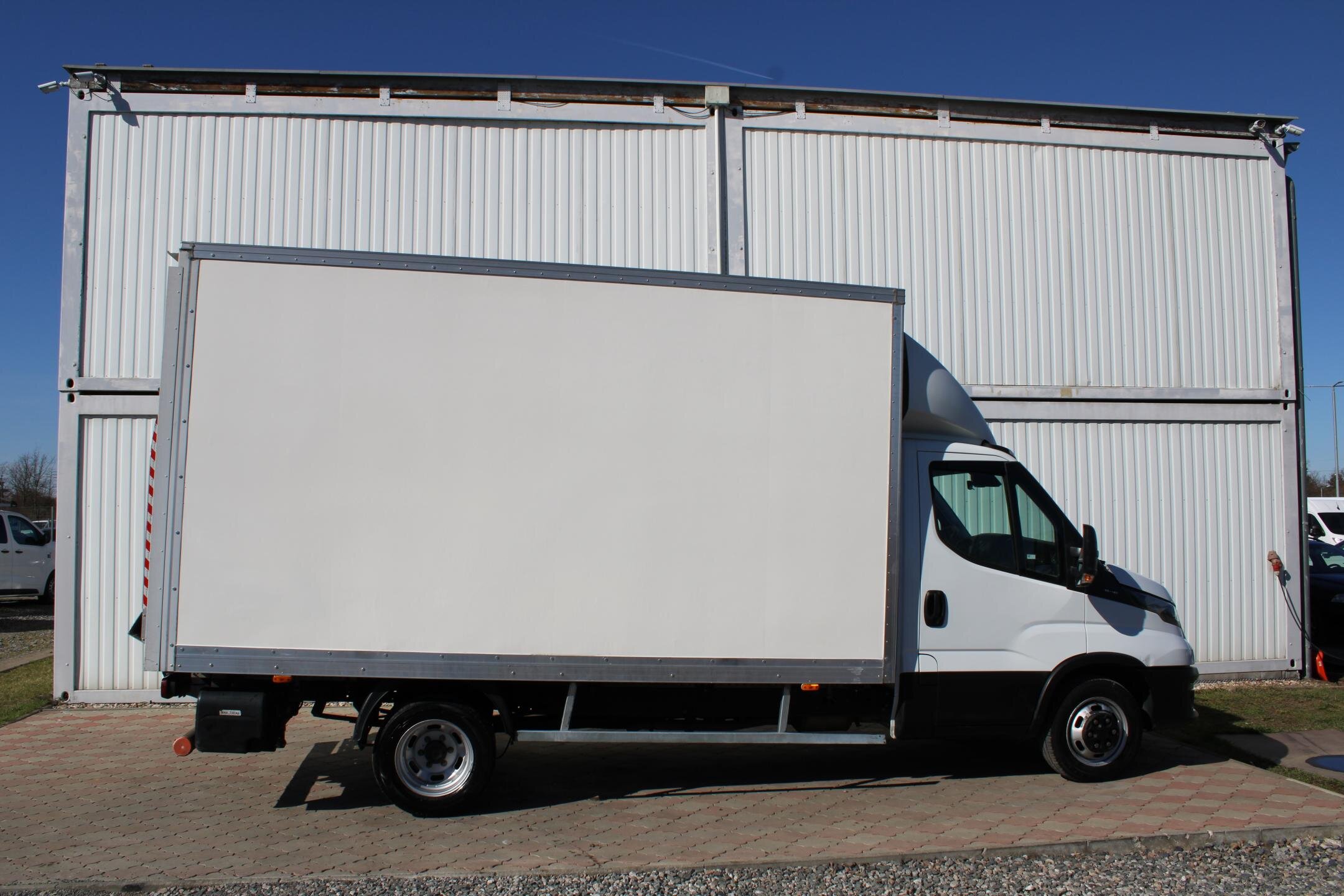 Iveco Daily Skříň 3,0 l 118 kw