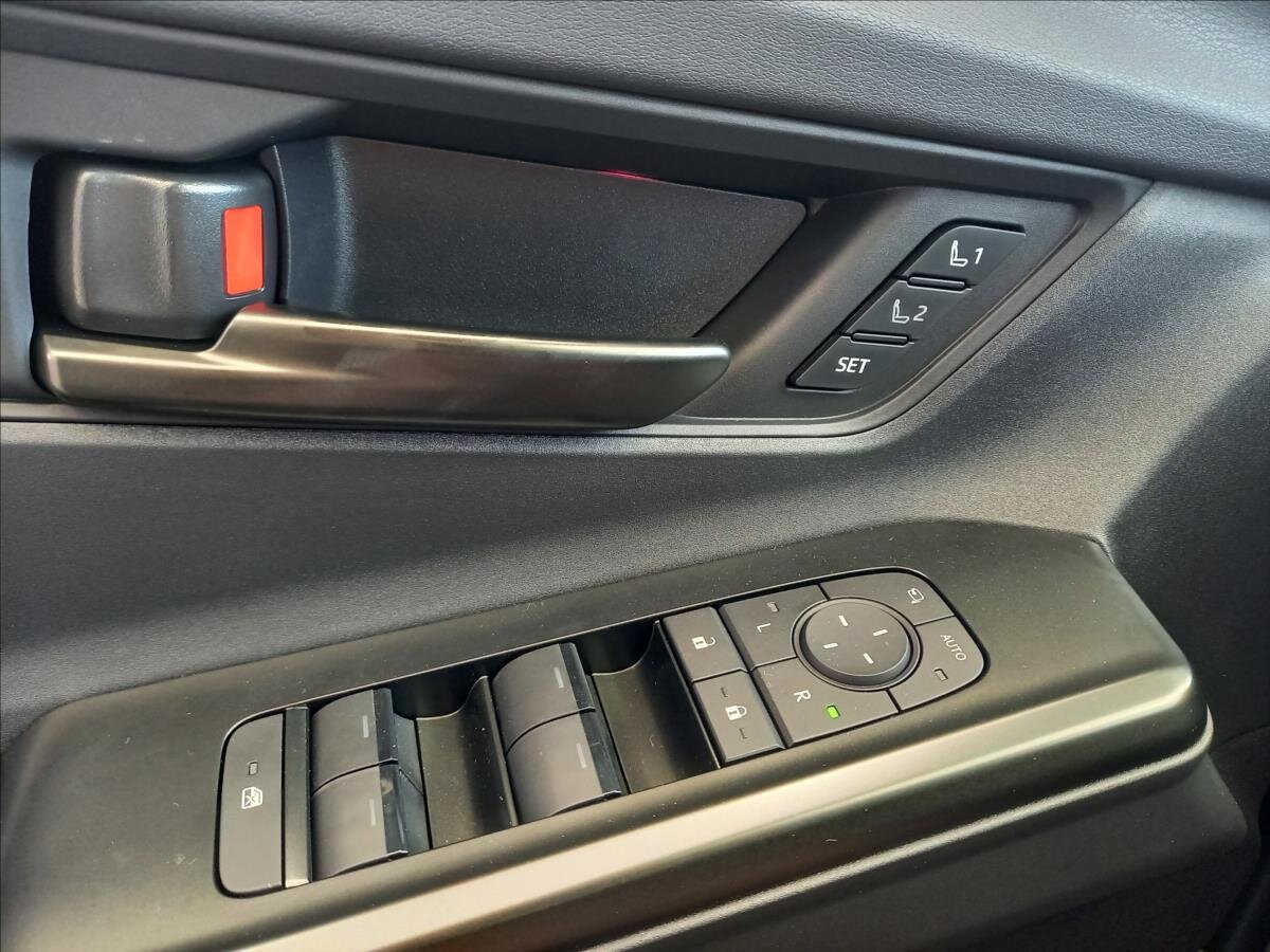 Toyota bZ4X SUV / Terénní 0,0 252 kw