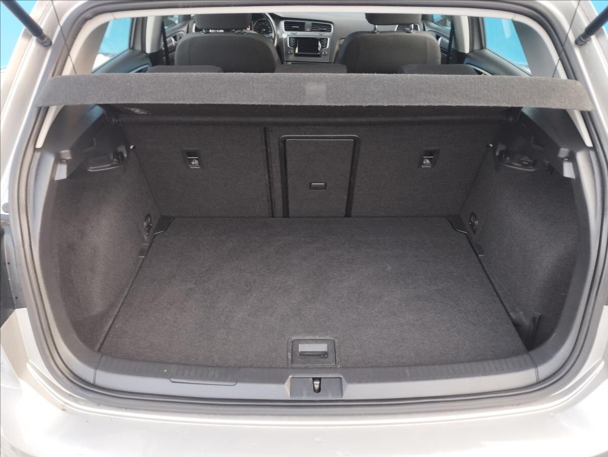 Volkswagen Golf Hatchback 1,4 l 90 kw