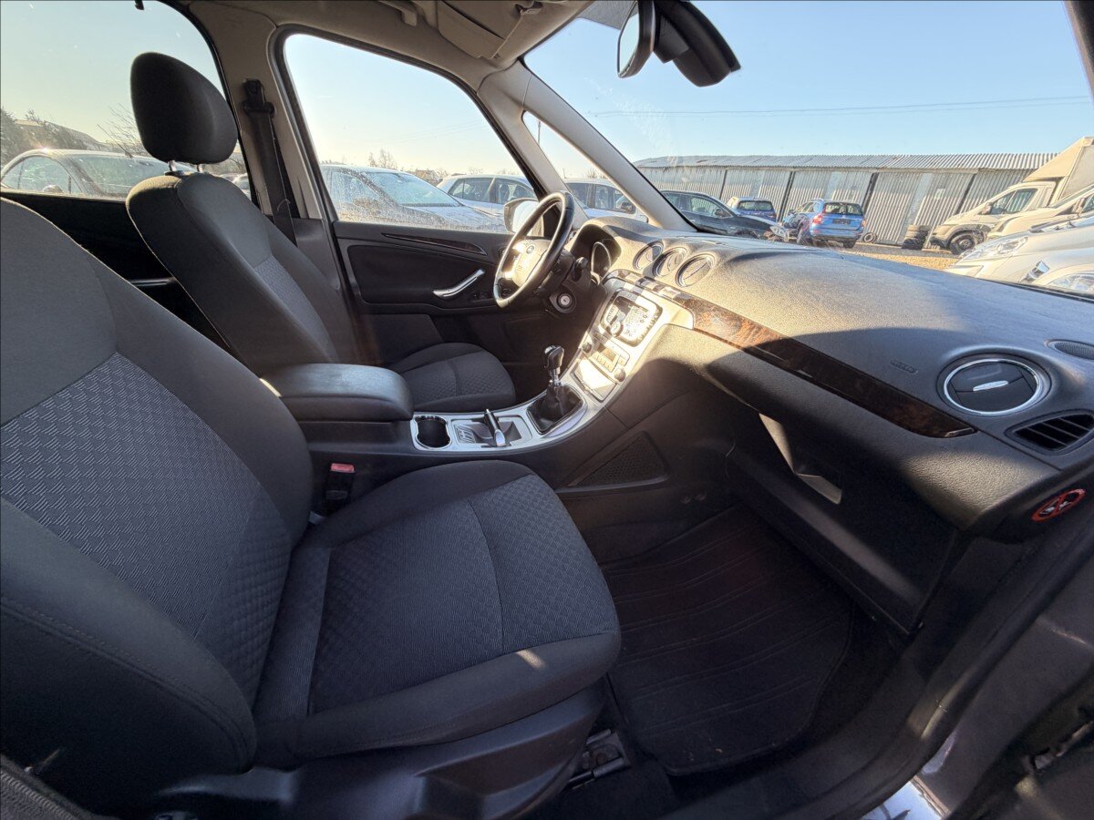 Ford Galaxy MPV 2,0 l 103 kw