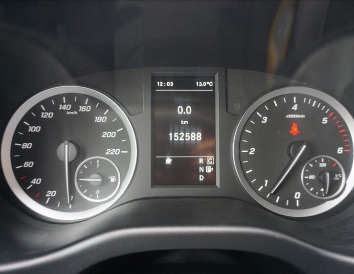 Mercedes-Benz Vito 10