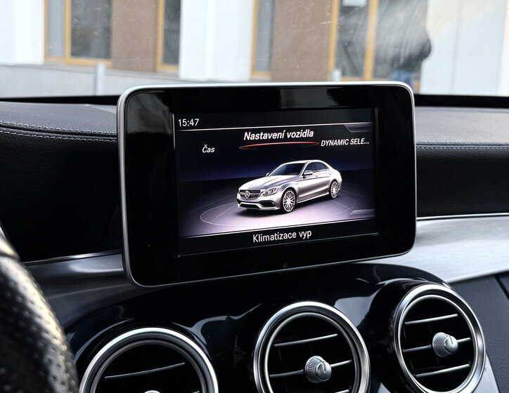 Mercedes-Benz Třídy C Sedan 4,0 l 350 kw