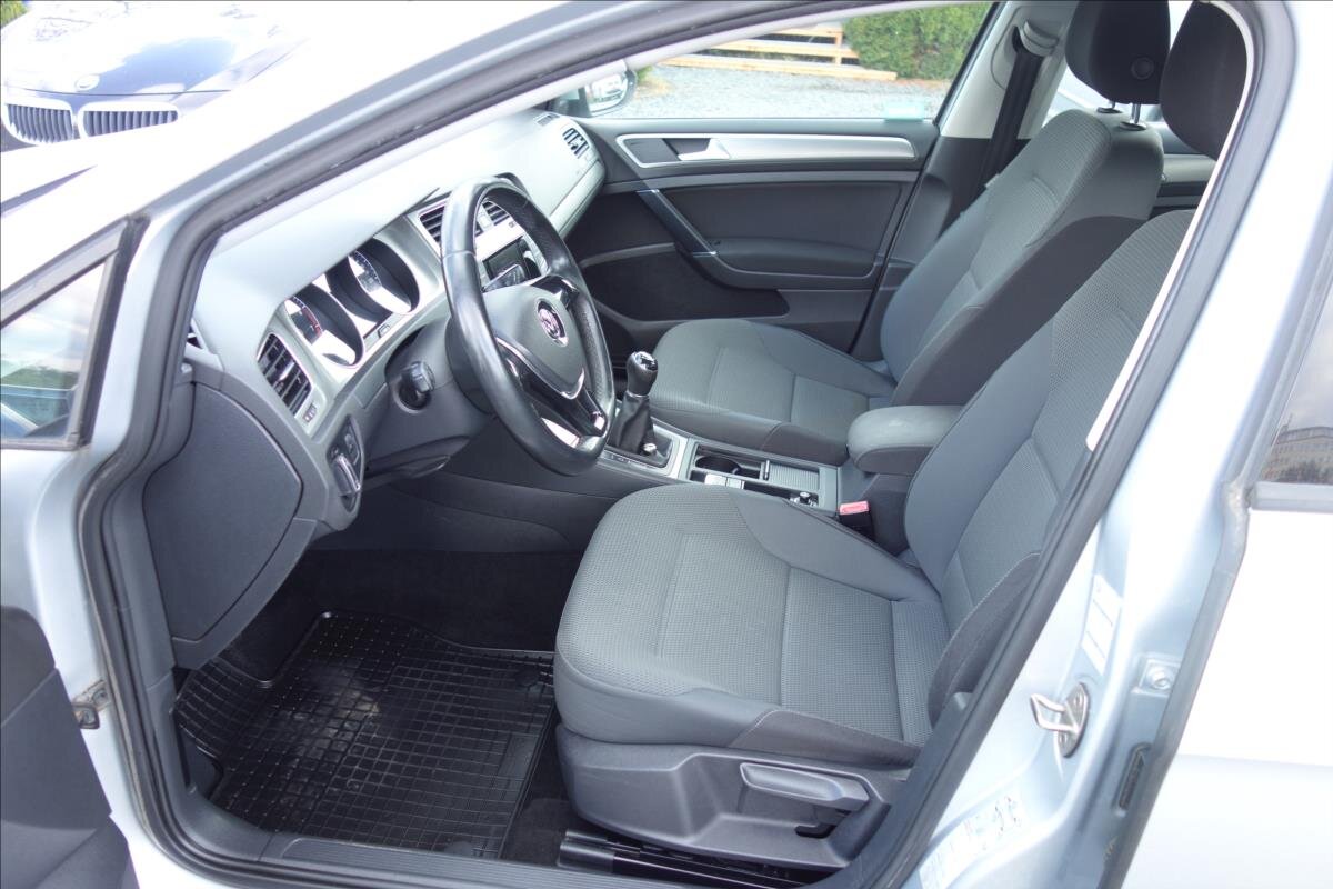 Volkswagen Golf Hatchback 1,4 l 90 kw