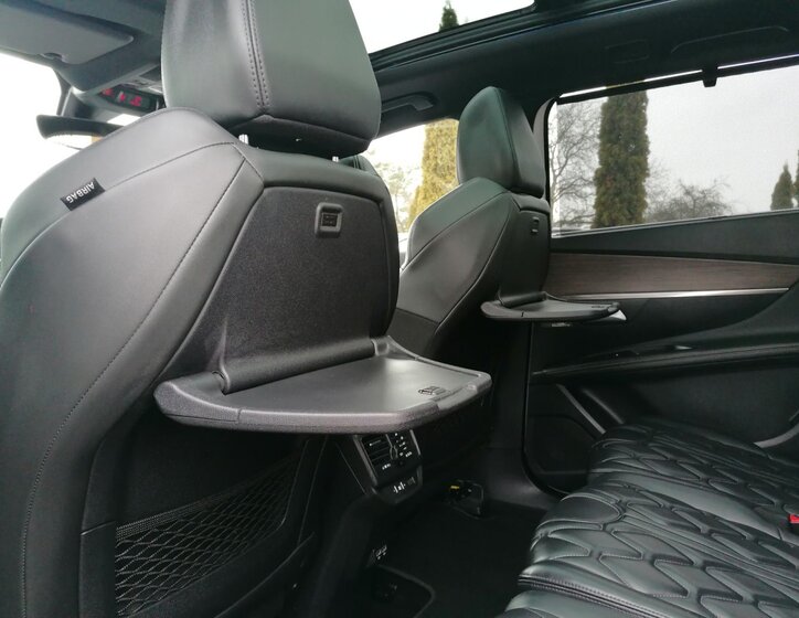 Peugeot 5008 SUV 1,5 l 96 kw