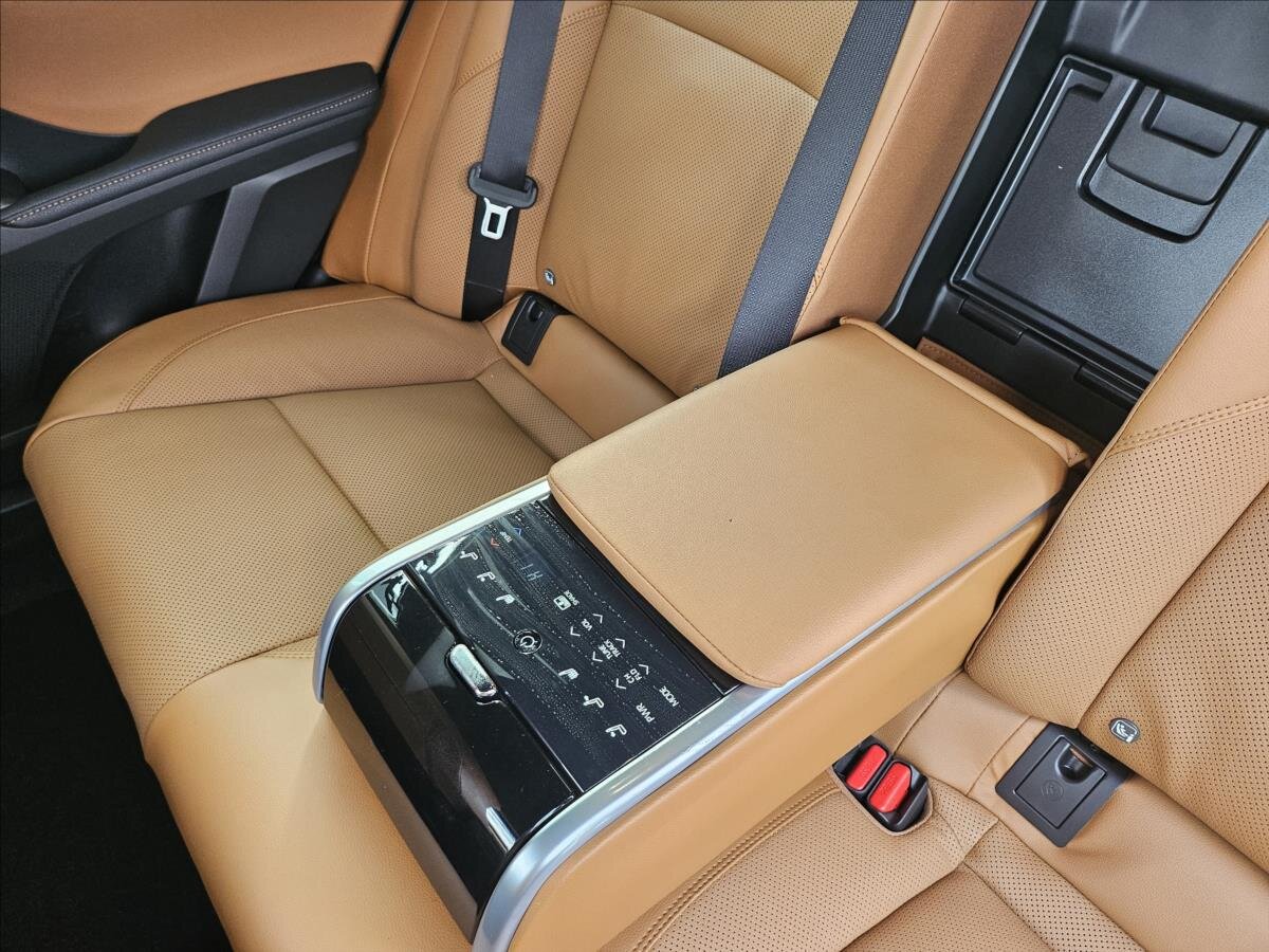 Toyota Camry Sedan 2,5 l 137 kw