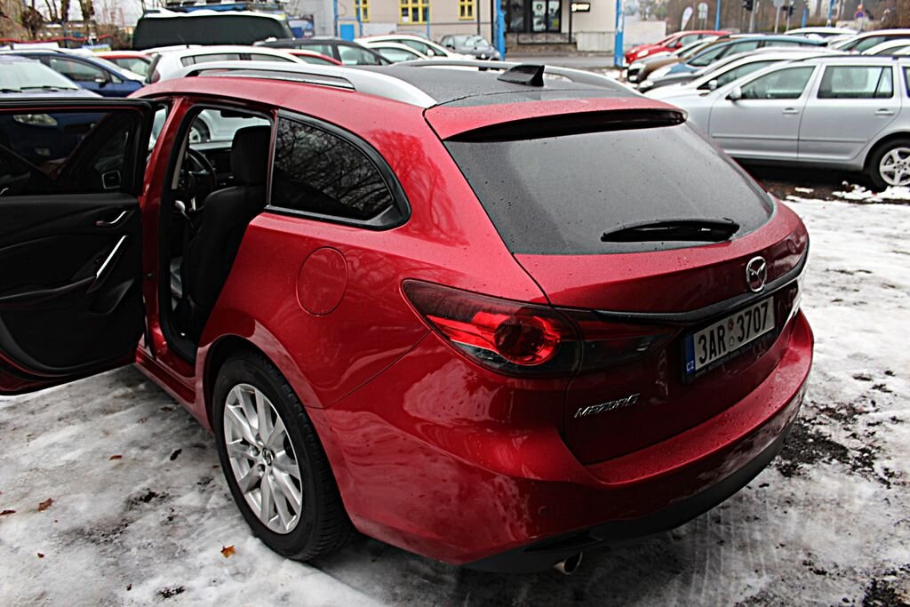 Mazda 6