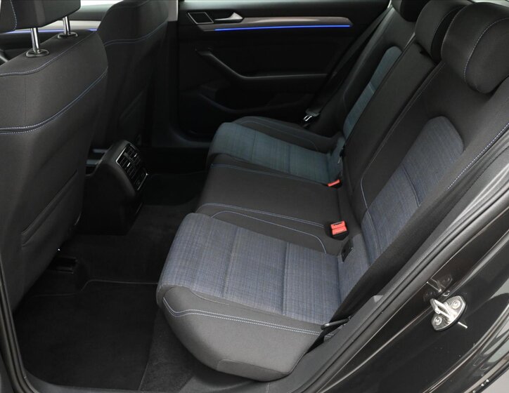 Volkswagen Passat Kombi 1,4 l 115 kw