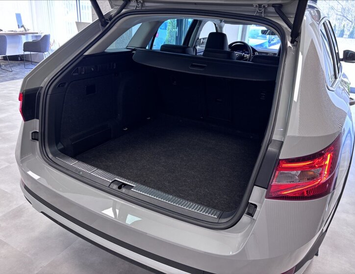 Škoda Superb Kombi 2,0 l 206 kw