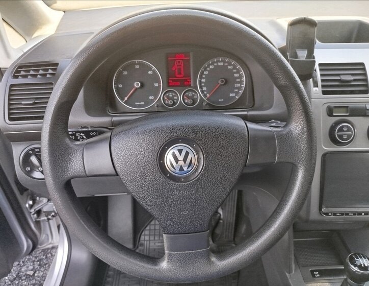Volkswagen Touran MPV 1,9 l 77 kw