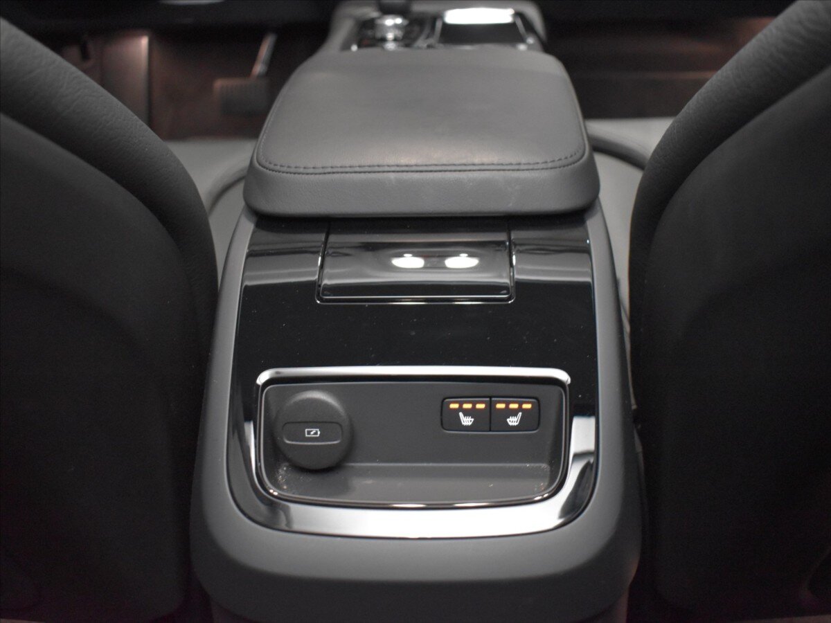 Volvo S90 Sedan 2,0 l 335 kw