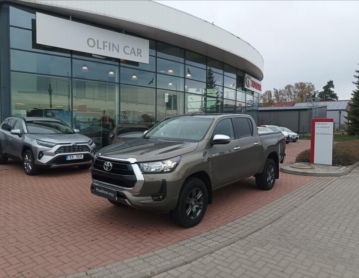 Toyota Hilux Pick-up 2,4 l 110 kw