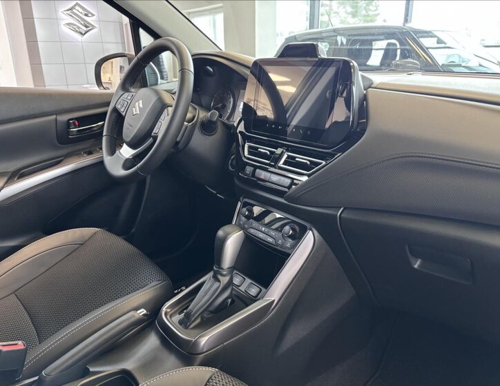 Suzuki S-Cross SUV / Terénní 1,4 l 81 kw