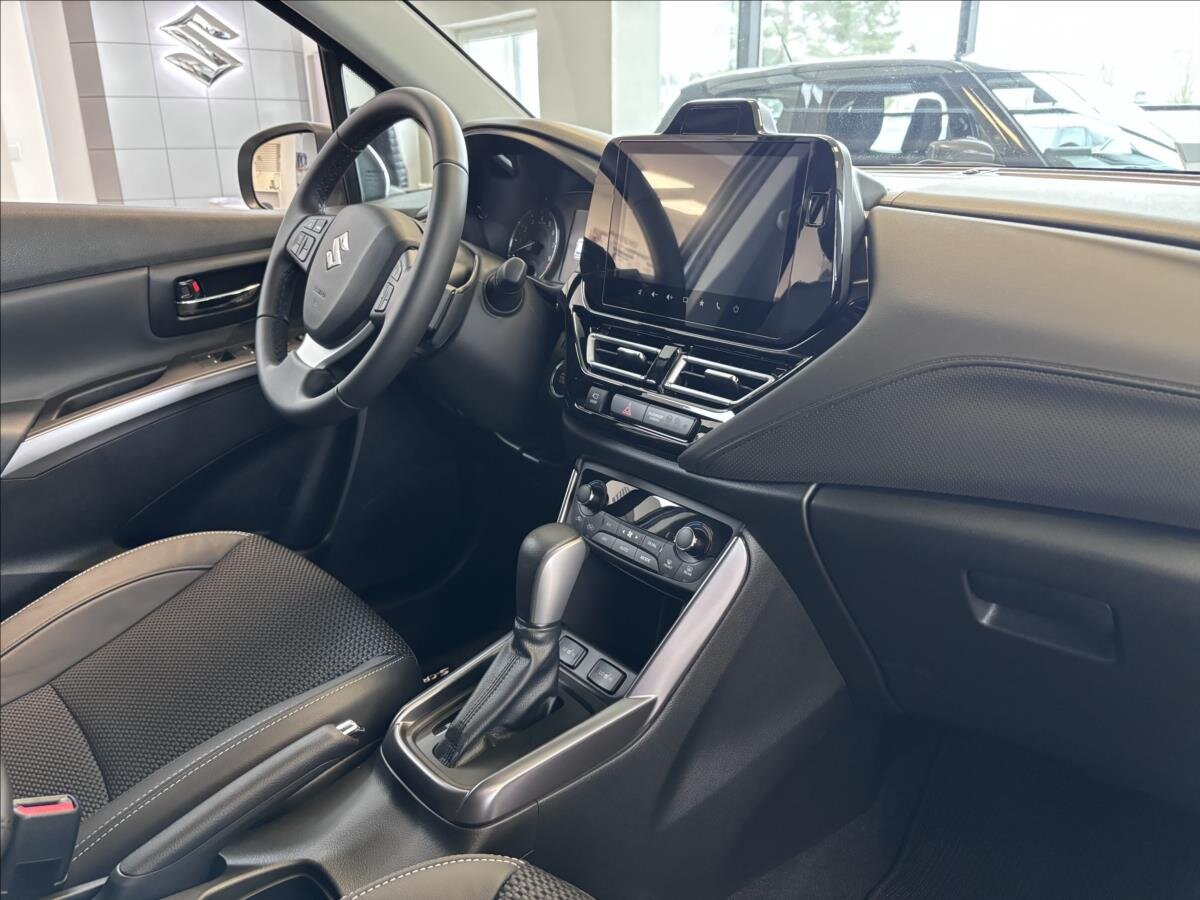 Suzuki S-Cross SUV / Terénní 1,4 l 81 kw