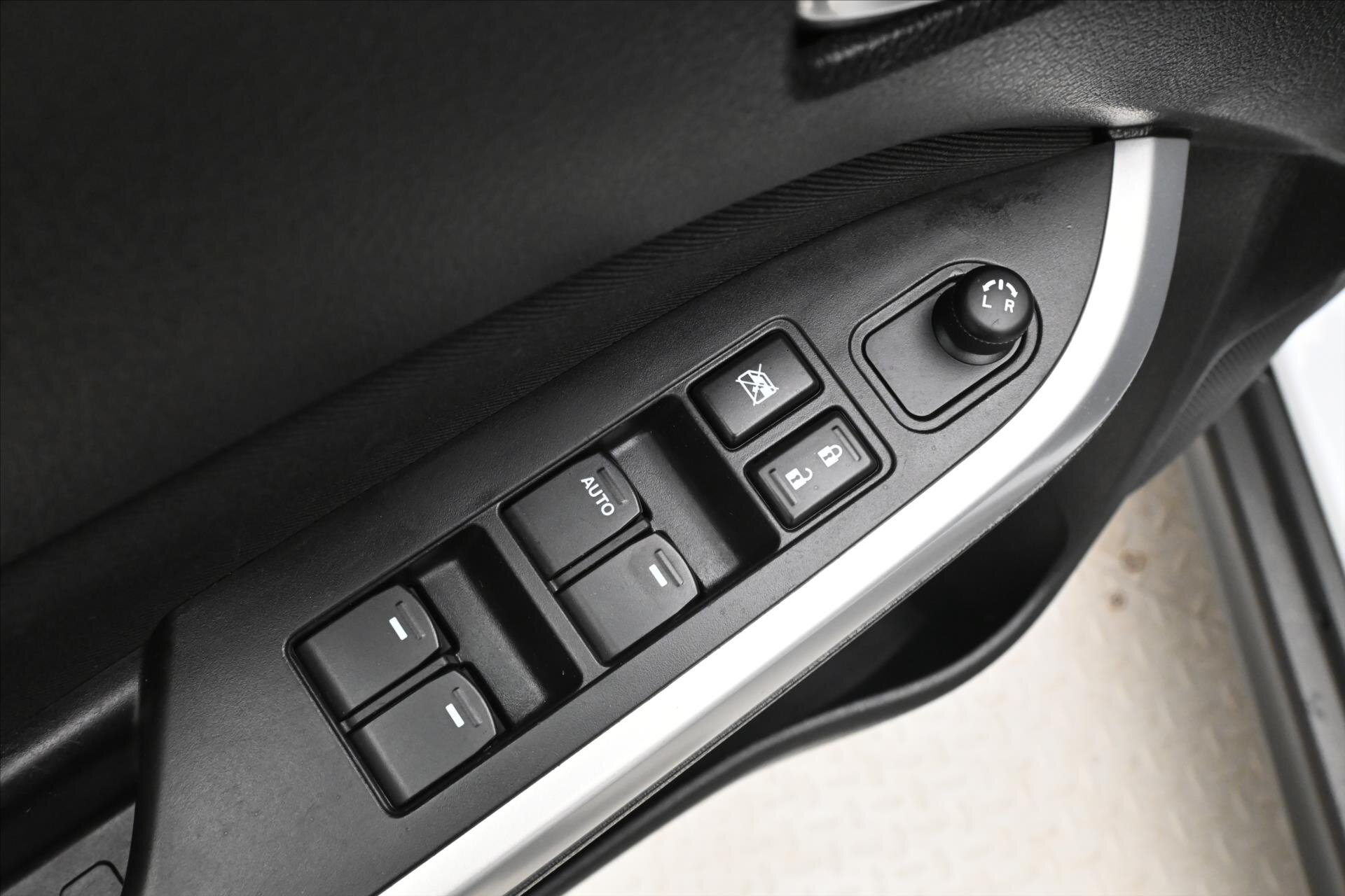 Suzuki Vitara SUV 1,6 l 88 kw