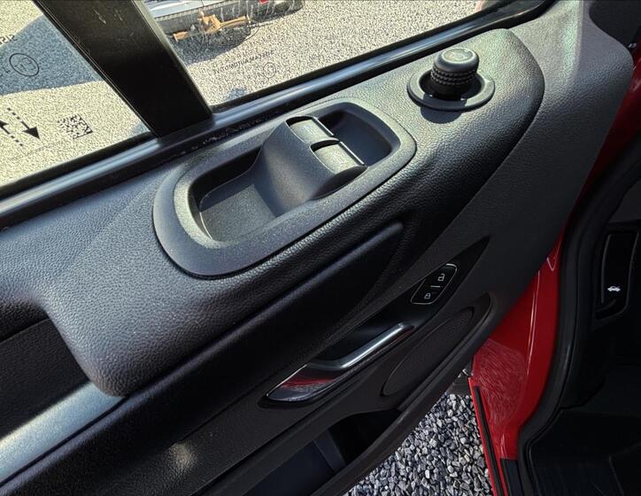 Ford Transit Custom 16