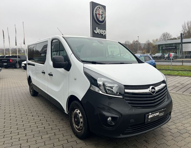 Opel Vivaro 2