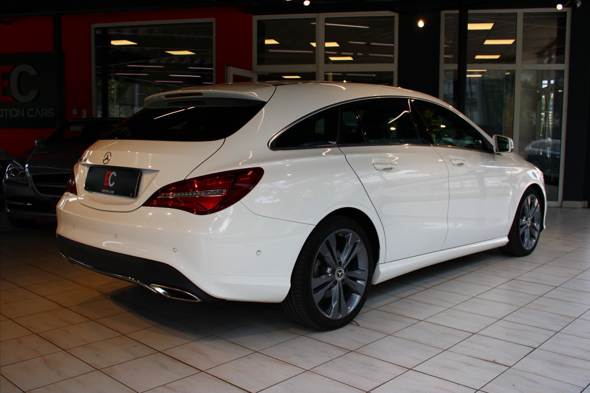 Mercedes-Benz CLA Kombi 2,1 l 125 kw