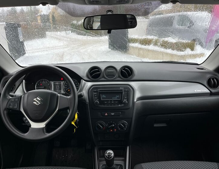 Suzuki Vitara 16
