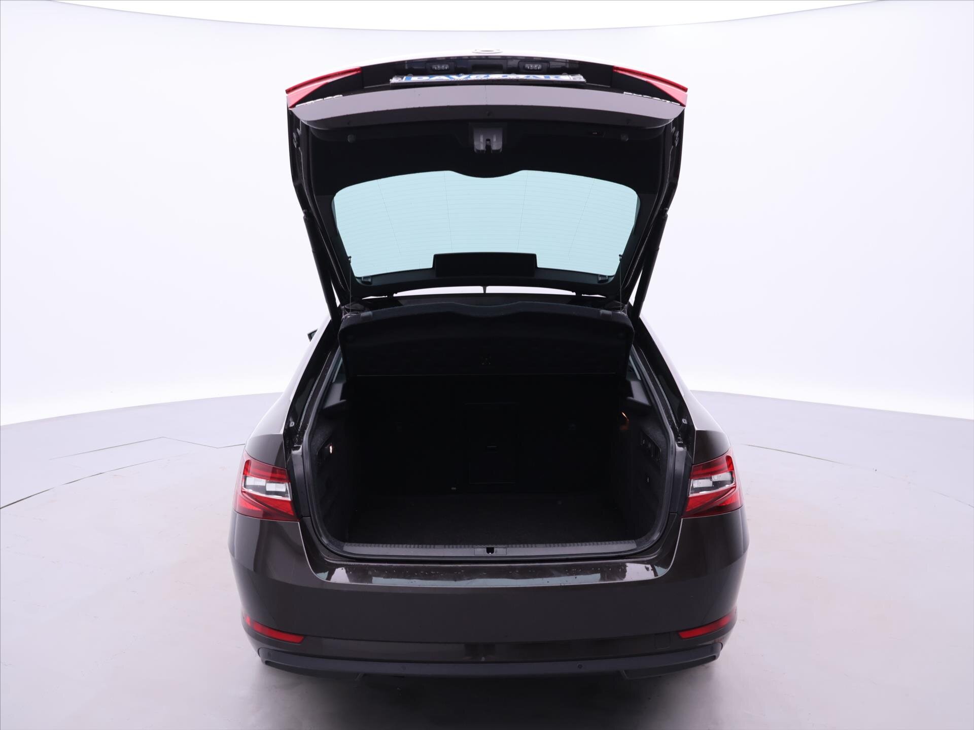 Škoda Superb Liftback 2,0 l 110 kw