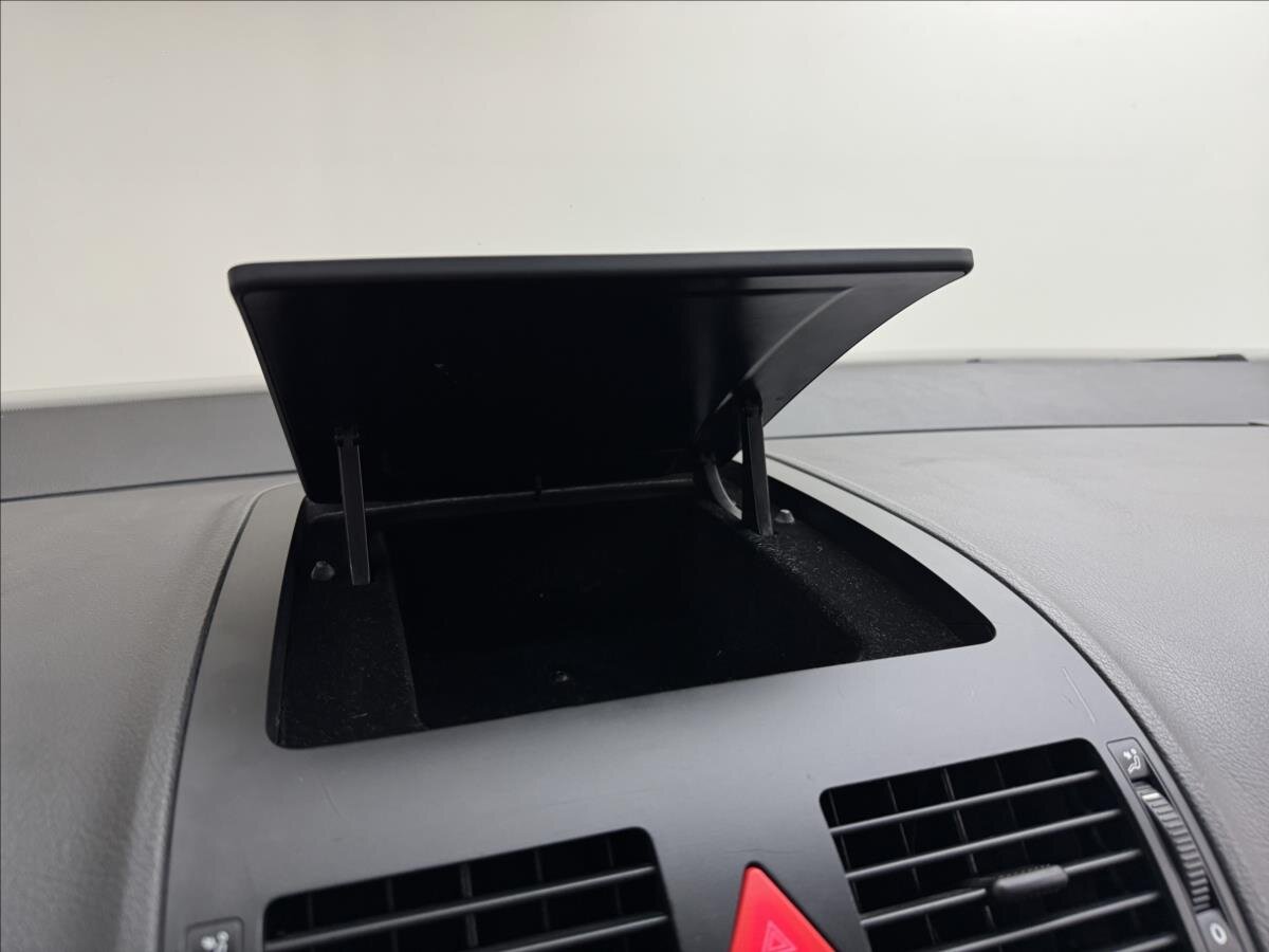 Volkswagen Touran MPV 1,6 l 75 kw