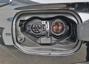 Mitsubishi Outlander SUV 2,4 l 225 kw