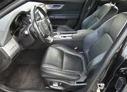 Jaguar XF 18