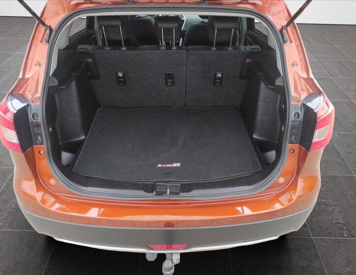 Suzuki SX4 S-Cross SUV / Terénní 1,4 l 103 kw