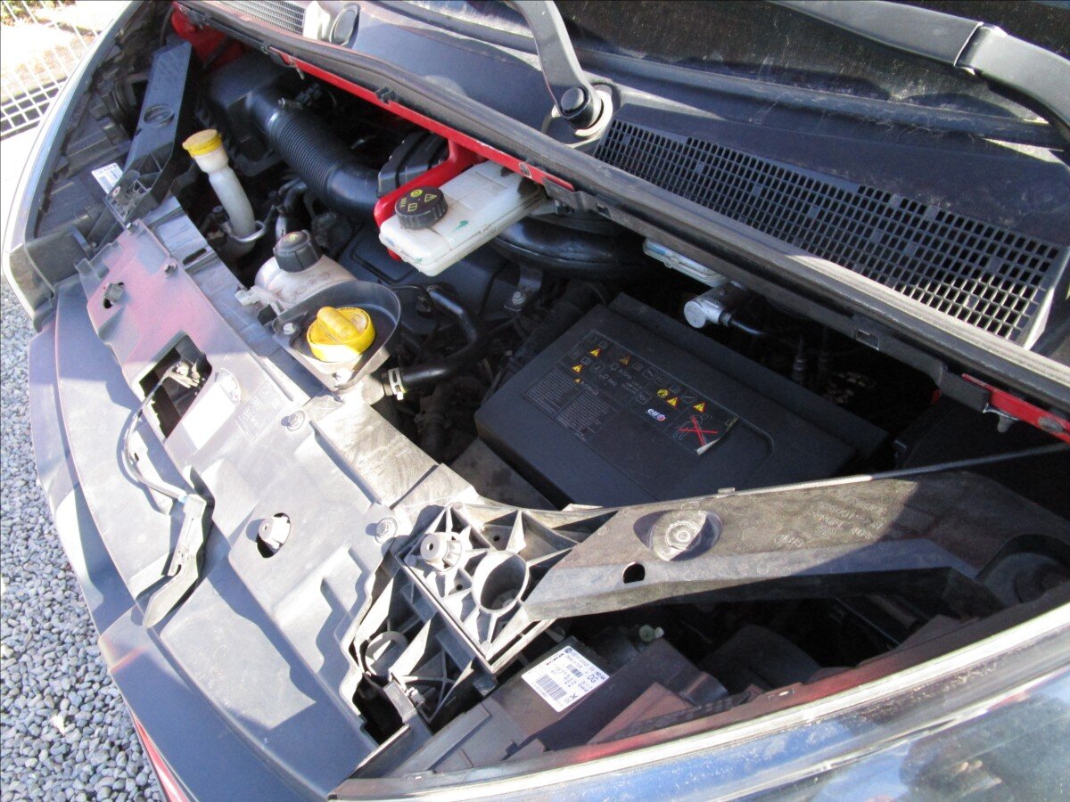 Renault Trafic Skříň 1,6 l 70 kw