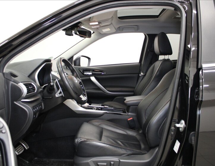 Mitsubishi Eclipse Cross SUV 1,5 l 120 kw