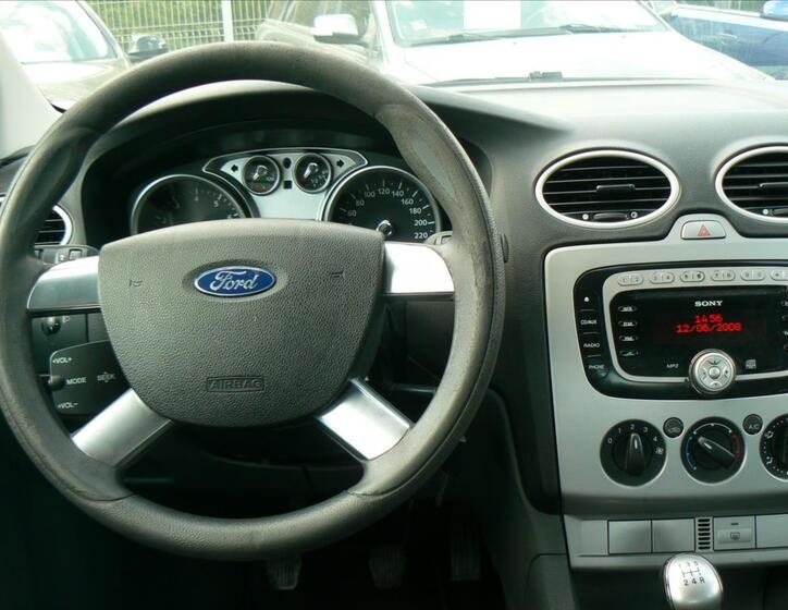 Ford Focus 11